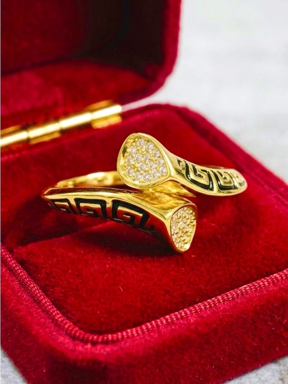 18k Yellow Gold plated with Cubic Zircon Ring Size 9
